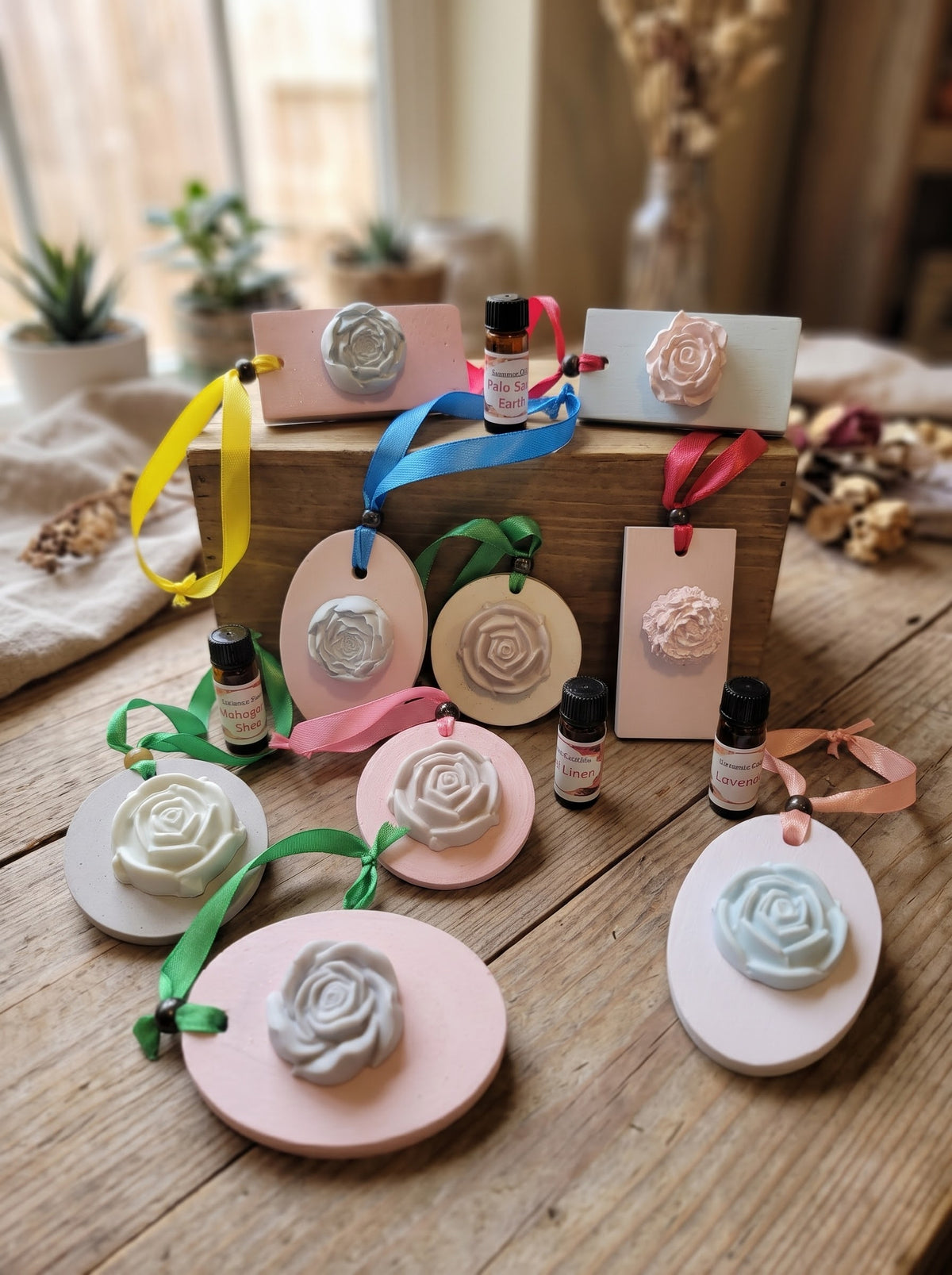 The Botanical Hanging Scent Trio: Hand-Poured Mineral Floral Stones & 4 Clean Fragrance Oils Gift Box - Summers Candles