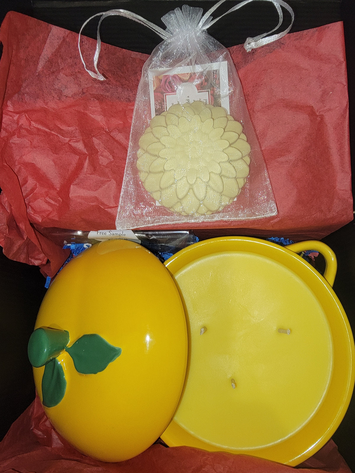 Fresh Lemon Scented Candle Gift Box - Summers Candles