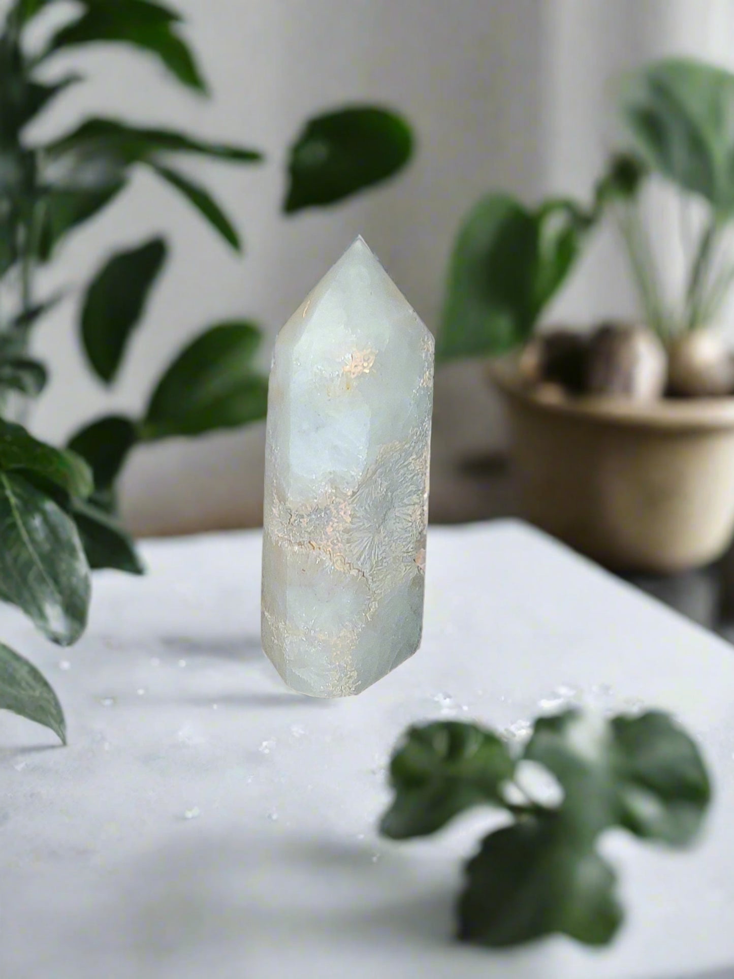 Druzy Agate Crystal Tower - Summers Candles 